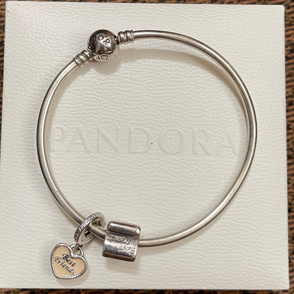 Pandora Bangle Bracelet w/ 2 Best Friends Charms EUC